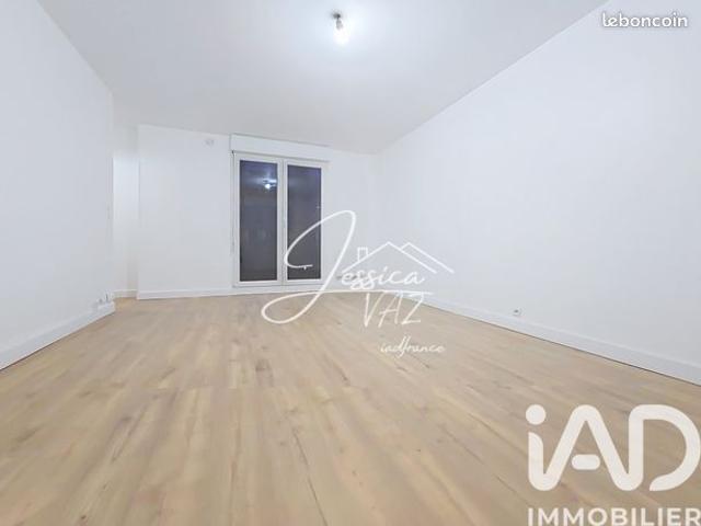 Studio 1 pièce 30 m²