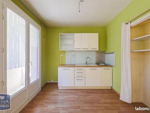 Studio 1 pièce 30 m²