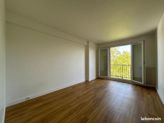 Studio 1 pièce 30 m²