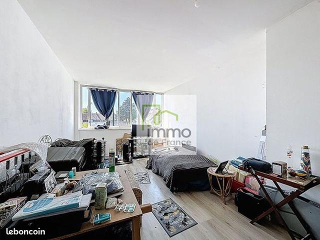 Studio 1 pièce 30 m²