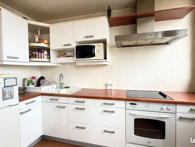 Studio 1 pièce 31 m²