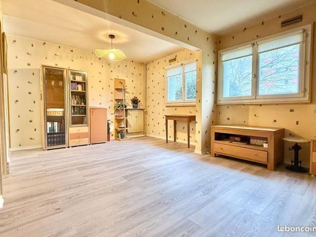Studio 1 pièce 31 m²