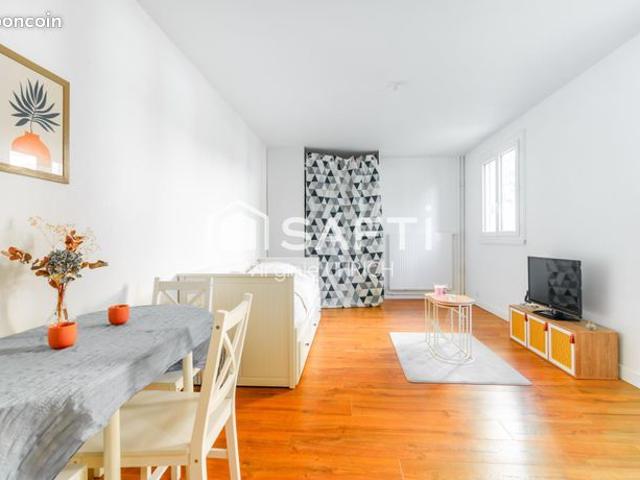 Studio 1 pièce 32 m²