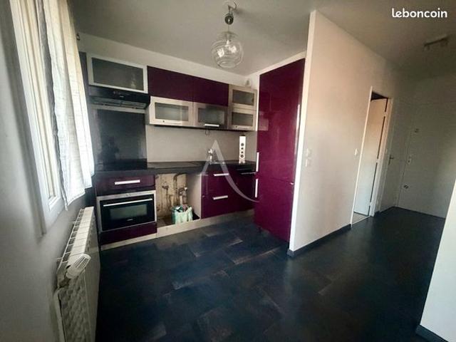 Studio 1 pièce 32 m²