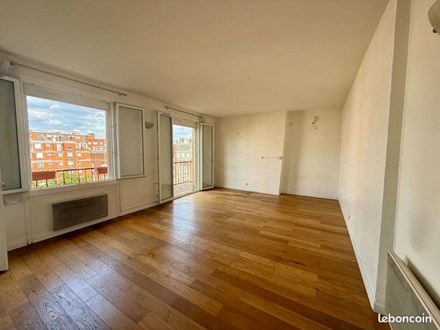 Studio 1 pièce 37 m²