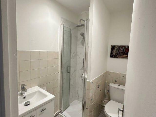 STUDIO 1 PIÈCE MEUBLÉ REFAIT À NEUF MONTARGIS 500€ HORS CHARGE: 20 m²