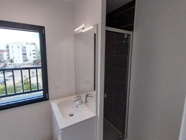 Studio 1 pièce s 19.54 m²
