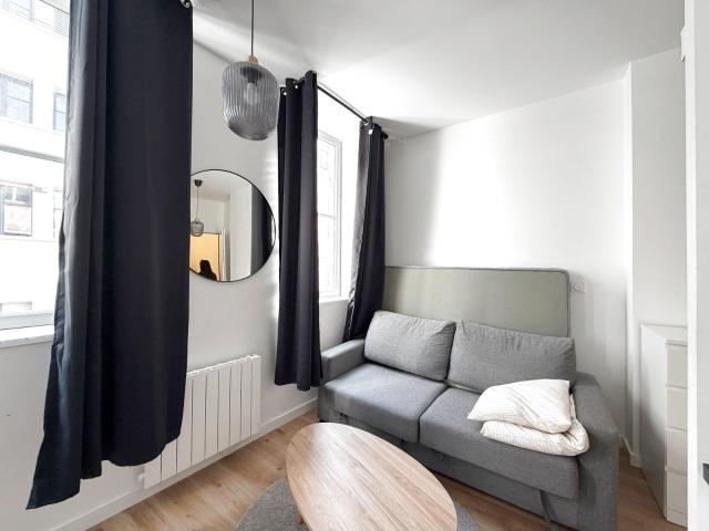 Studio 1 pièce s 25 m²