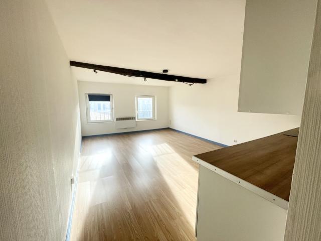 Studio 1 pièce s 27 m²