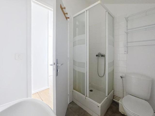 Studio 1 pièce s 28 m²