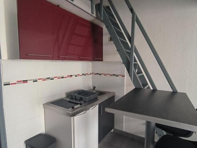 Studio 1 pièce s 22 m²