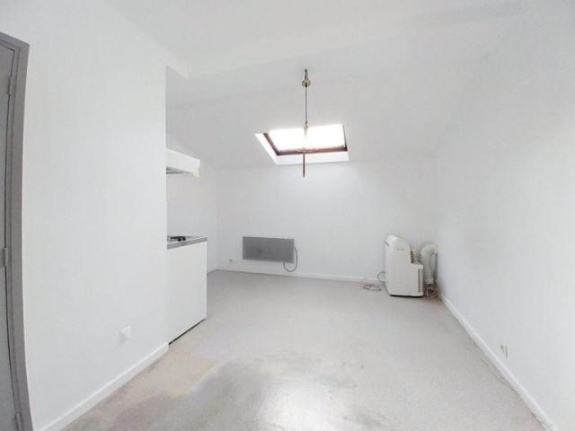 Studio 1 pièce s 30 m²