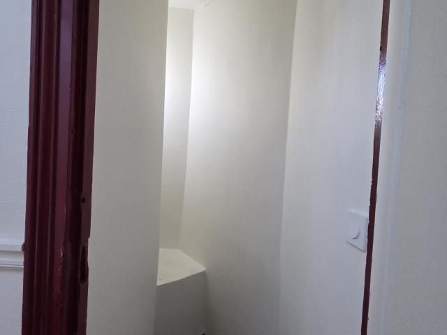 Studio 1 pièce s 33.5 m²