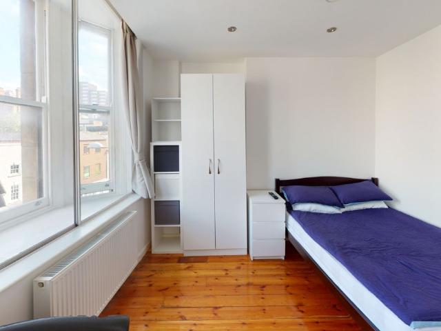 Studio 202, 29A Upper Parliament Street, Nottingham, Nottinghamshire NG1, Room to rent, £867 pcm | PrimeLocation