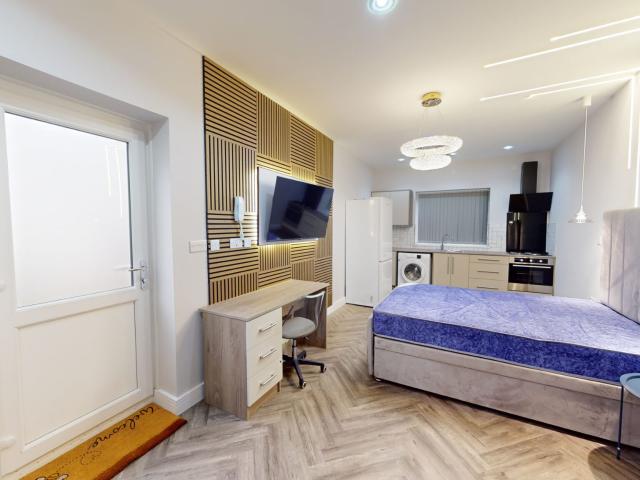 Dawlish Road Similar Properties