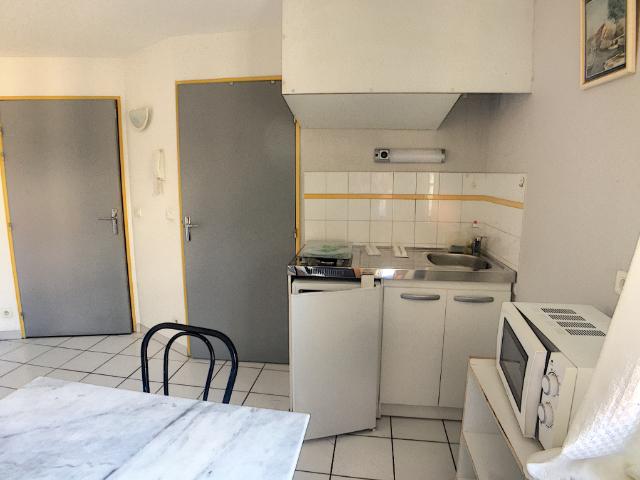Studio 20 M² en intra muros proche porte Saint Lazare