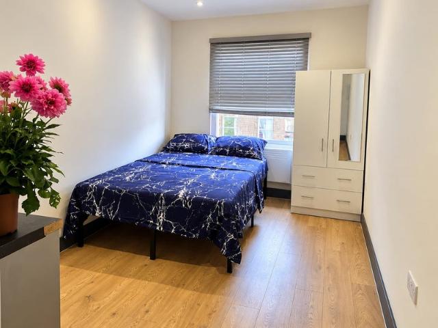 Studio 20 mins to Kings Cross bills included !
