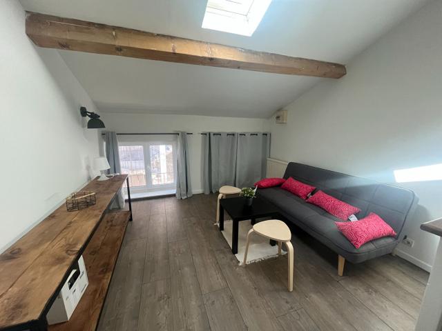 Studio 21m² meublé / ST ETIENNE Centre ville / 4 rue de la providence