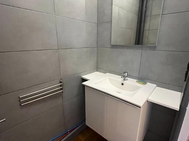 studio 22 m2 TOUT COMPRIS balcon, parking Osny