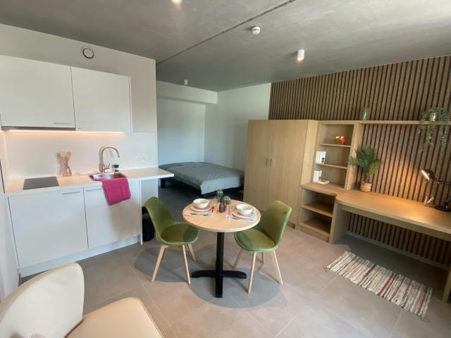 Studio 22 m² Materiaalstraat à Anderlecht
