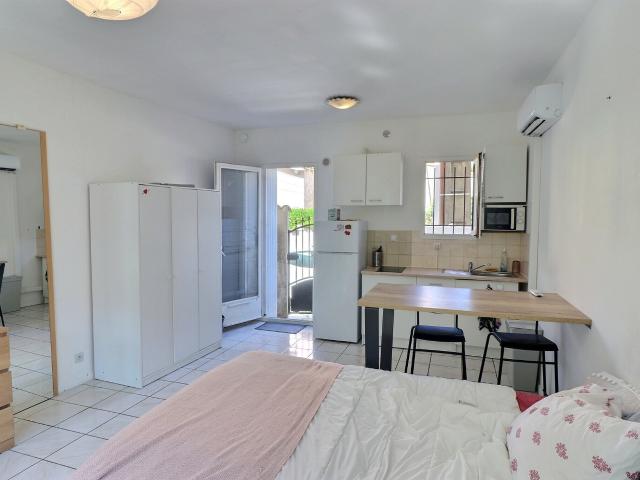 Studio 25 m2 — Jardin privatif — DPE C — Rentabilité 6,85 % — Fac des Sciences