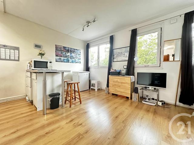 Studio 25 m²