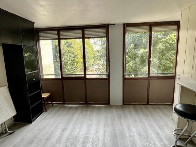Studio 25 m²