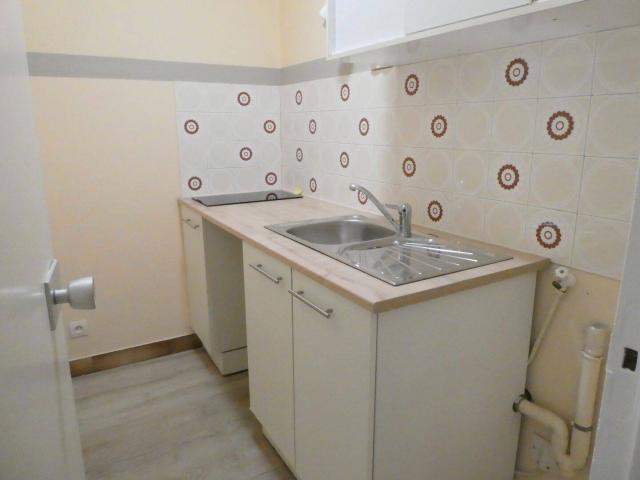 STUDIO 25 m² en résidence avec parking