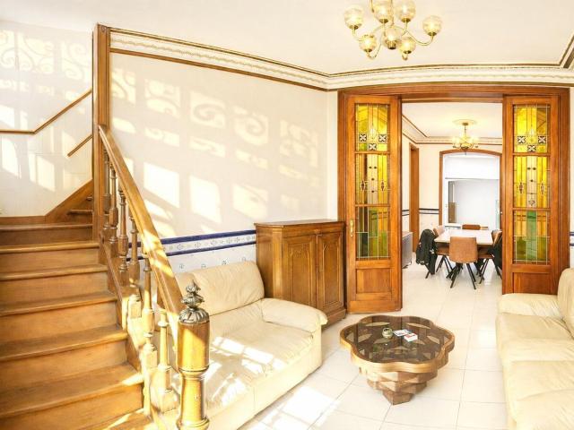 Studio 25 m² Square Prince Charles Prins Karelsquare à Bruxelles