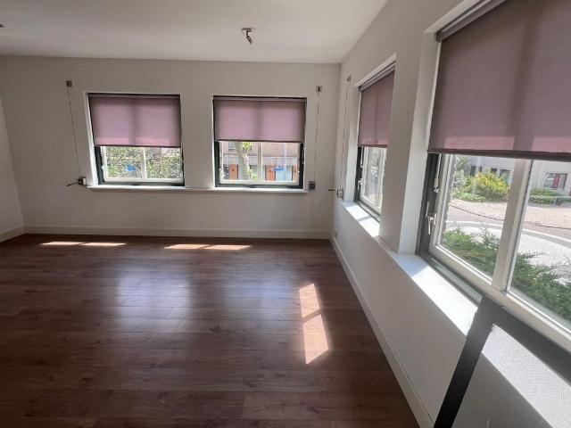 Studio 25m2 nabij centrum van Nieuw Vennep