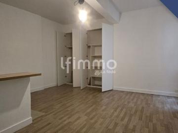 Esplanade des Quinconces, Victor Hugo Bordeaux, Bordeaux, Gironde, Aquitaine