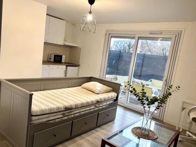 Studio / 26m² / La Verrière Ligne N