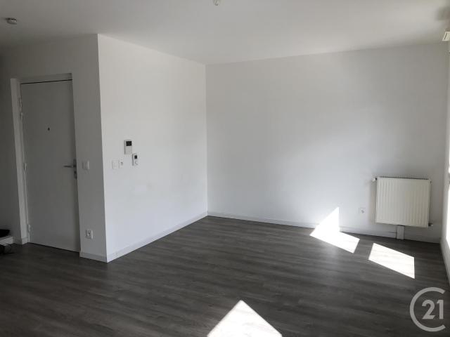 Studio 27 m²