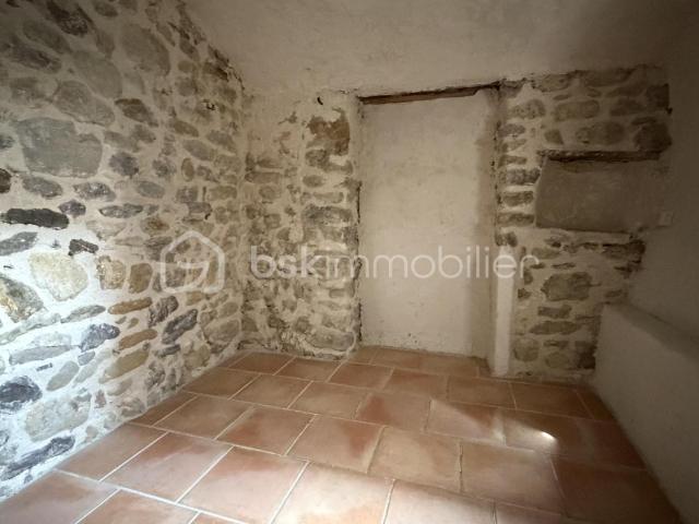 Studio 27 m²