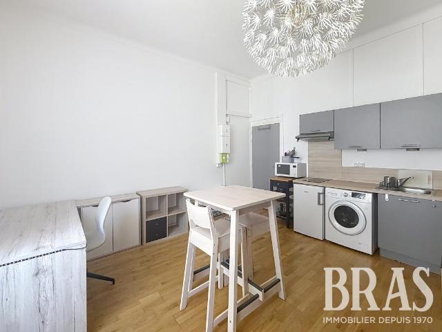 Studio 27 m²