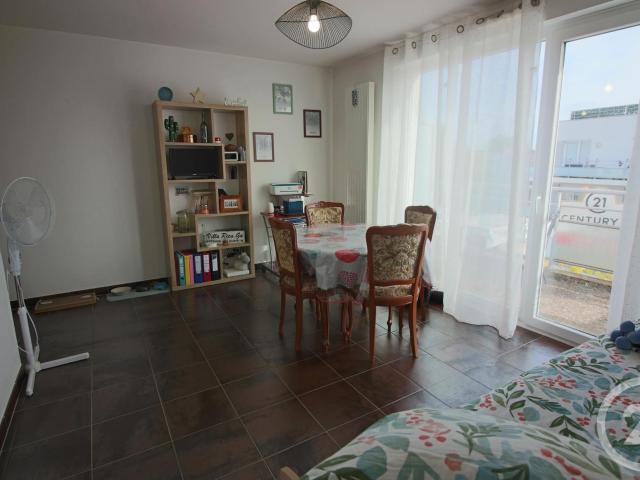 Studio 27 m²