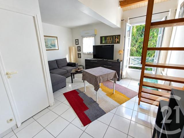 Studio 27 m²