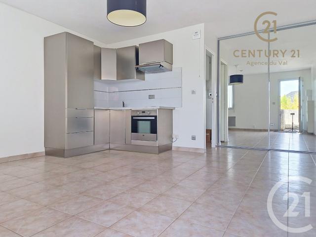 Studio 27 m²