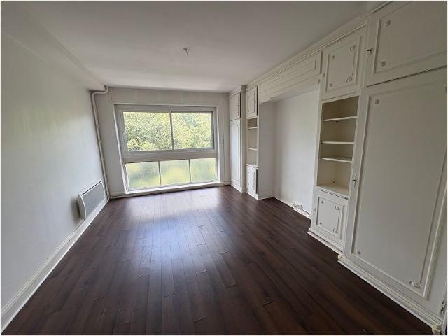 Studio 27 m²