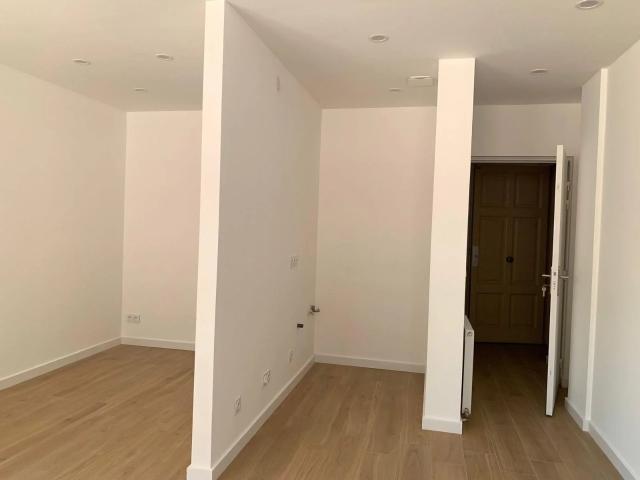 Studio 27 m² avec commercialité