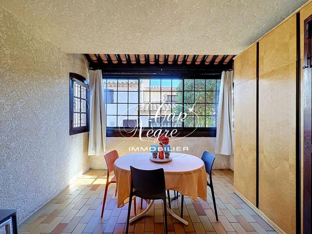 Studio 27m² avec loggia proche de la plage de Cavalière 25m² Le Lavandou