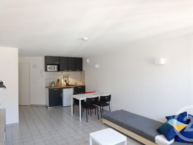 Studio 28 m²