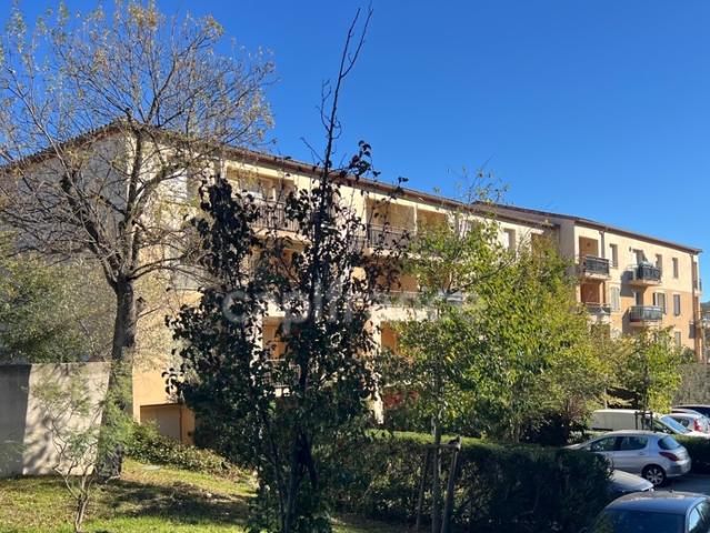 Studio 28 m² proche golf et parc des Thermes