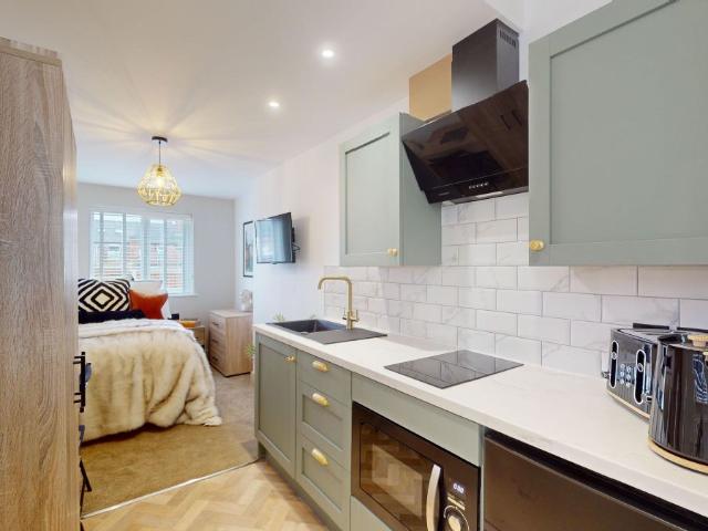 Studio 2, Jackson Street DE22, Studio to rent, £750 pcm | PrimeLocation
