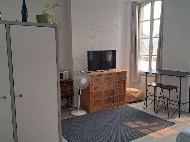 Studio 30 m2 à Bordeaux centre quartier Saint Michel