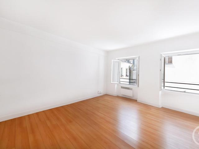 Studio 30 m²