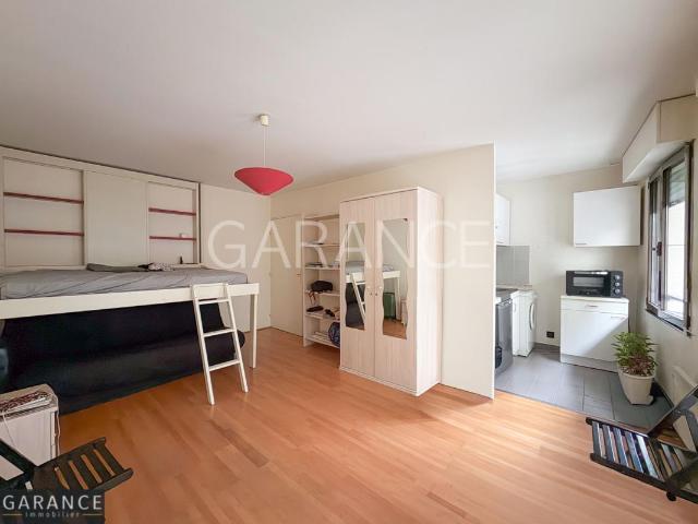 Studio 30 m²