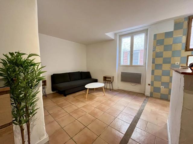 Studio 30 m² – Centre de Salernes – Disponible immédiatement