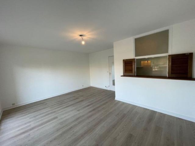 STUDIO 30 M² SECTEUR POMMERY