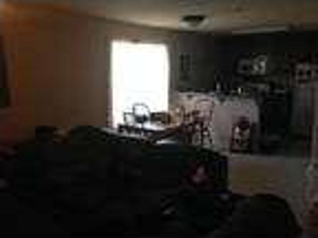 Studio, $325 0br